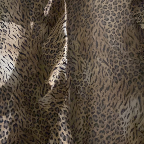 Chico’s size 1 sheer silk open ruffled blouse - Picture 3 of 4